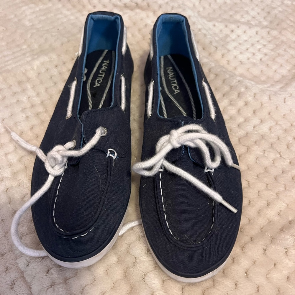 Nautica Womens shoes size 7